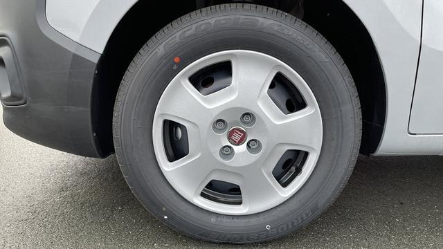 Fiat Fiorino Kastenwagen - Cargo 1,3 Multijet Pro Lounge DAB KLIMA TEMPOMAT TOCUH