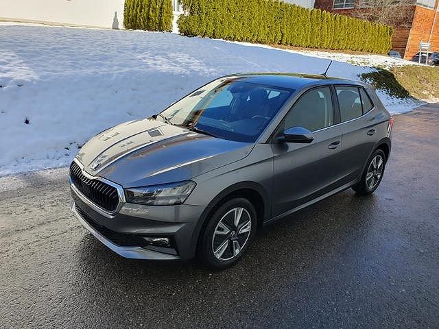 Skoda Fabia - Style LED, SHZ, 5j.Garantie/100.000km 70 kW (95...
