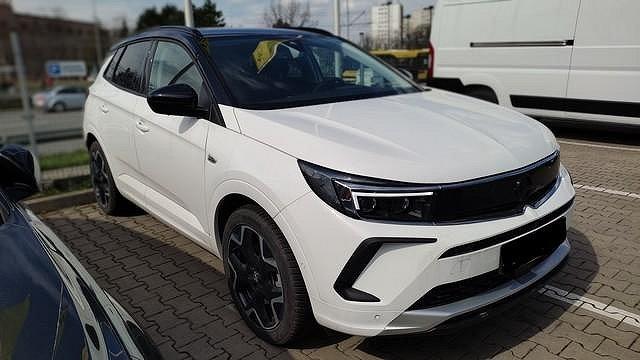 Opel Grandland - PHEV4 Ultimate 1.6 Turbo 300PS AWD 7,...