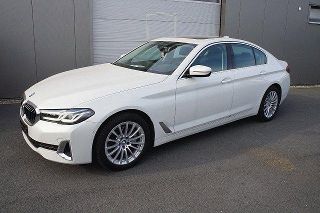 BMW 5er - 520 d Luxury Line*UPE 75.780*Glasdach*HeadUp*AHK
