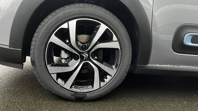 Citroën C3 - III 1,2 PT 110 EAT6 Elle DAB LED NAVI RFK KEY