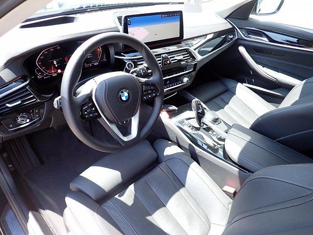 BMW 5er Touring 520 d Luxury Line*UPE 78.480*HeadUp*Pano 