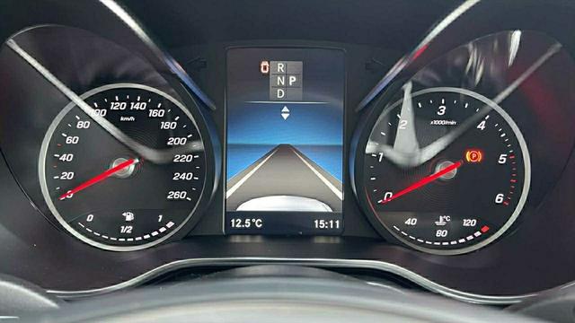 Mercedes-Benz V-Klasse V 250 V250d lang 9G 4Matic AHK ACC DAB LED NAVI RFK SHZ 