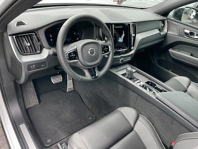 Volvo XC60 XC 60 R Design AWD B4 Diesel EU6d Allrad StandHZG AHK Navi digitales Cockpit Memory Sitze 
