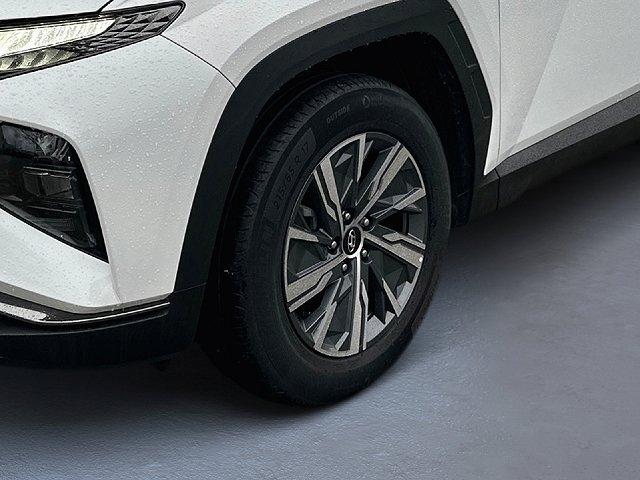 Hyundai TUCSON Trend Hybrid 2WD 1.6 T-GDI +NAVI+KLIMA+RFK+SHZ+UVM 