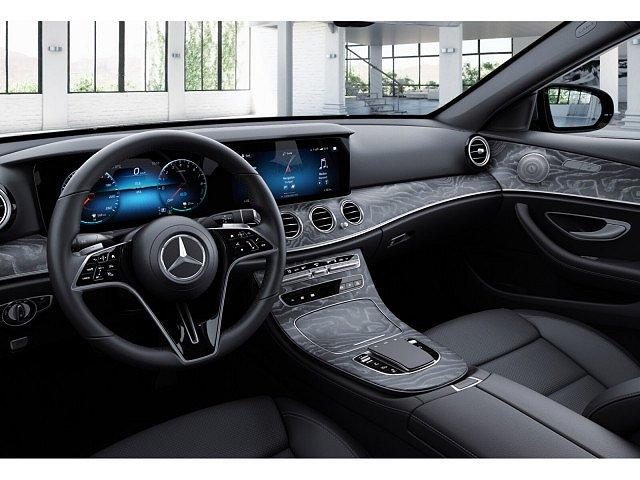 Mercedes-Benz E-Klasse E 300 Exclusive AHK Distr. LED Navi Kamera Key 