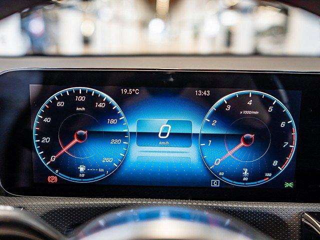 Mercedes-Benz CLA-Klasse CLA 180 AMG Sport Night LED Navi Kamera Spurh.-A 