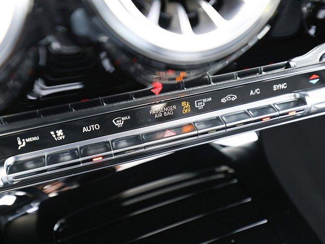 Mercedes-Benz A-Klasse A 200 AMG Line LED Pano Navi SHD Kamera Spurh.-A 