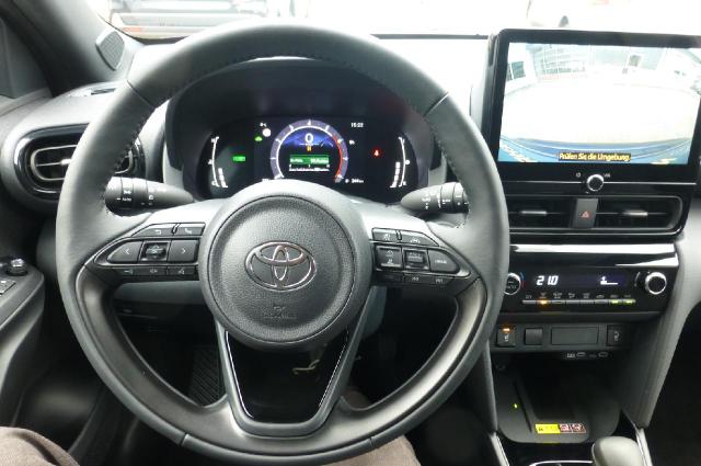 Toyota Yaris Cross Hybrid FWD Team Deutschland 