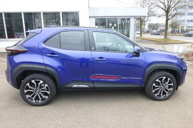 Toyota Yaris Cross Hybrid FWD Team Deutschland 