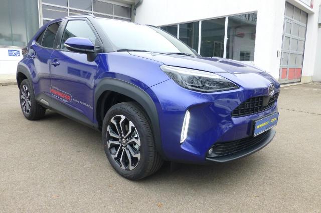 Toyota Yaris Cross Hybrid FWD Team Deutschland 
