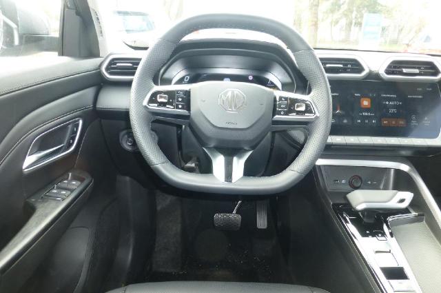 MG ZS 1.5 Hybrid+ 145 kW Luxury 