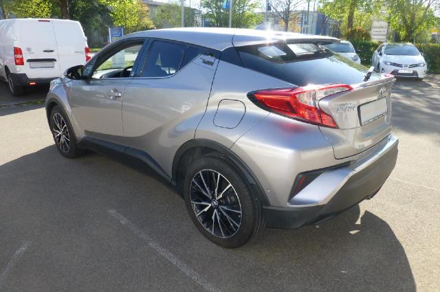 Toyota C-HR Hybrid Team D 