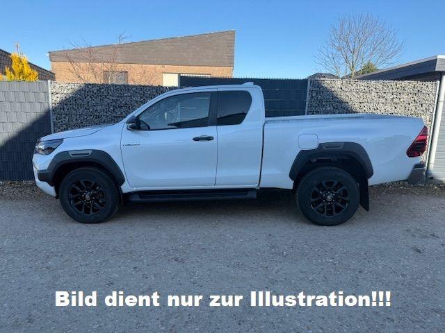 Toyota Hilux Extra Cab 2.8 D-4D Invincible AT 4WD 
