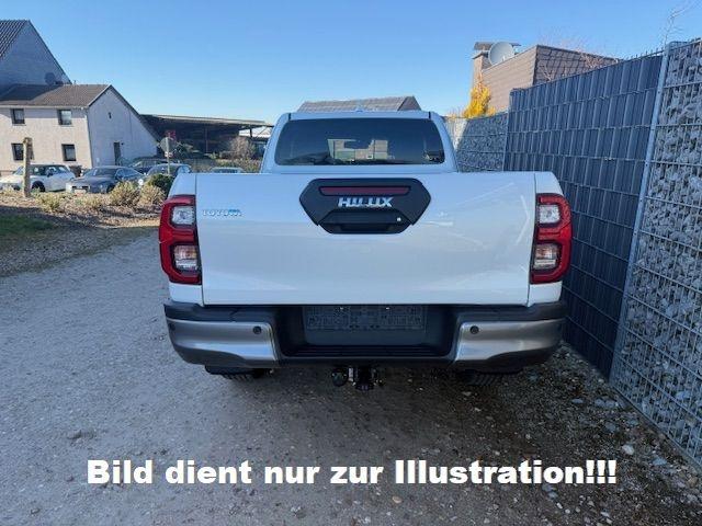 Toyota Hilux Extra Cab 2.8 D-4D Invincible AT 4WD 