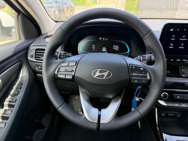 Hyundai i30 Kombi 1.5 T-GDI 48V DCT Smart Sitzheizung 