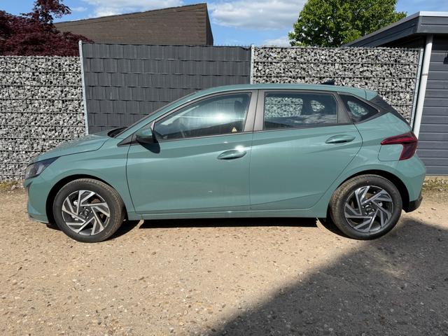 Hyundai i20 1.0 T DCT NAVI SHZ Alu16" PDC/CAM 