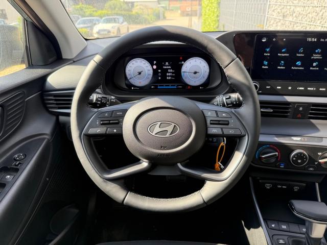 Hyundai i20 1.0 T DCT NAVI SHZ Alu16" PDC/CAM 