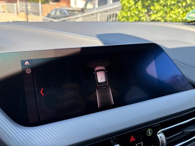 BMW 1er i M Sport Navi App SHZ Allwetter 