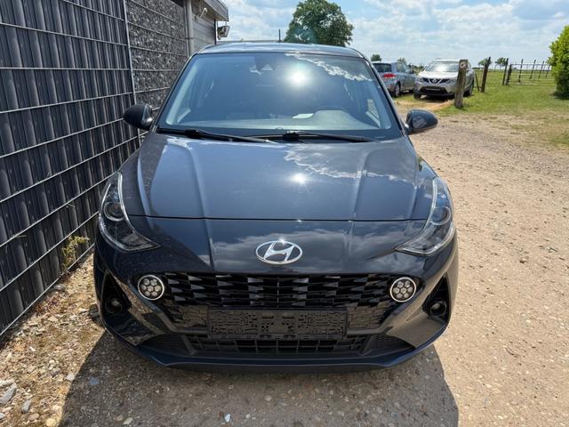Hyundai i10 - 1.2 AT Prime Navi SHZ Allwetter