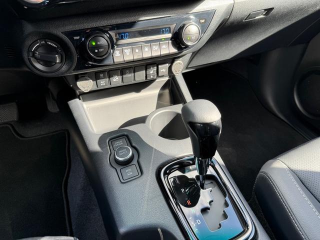 Toyota Hilux Double Cab 2.8 D4D 48V AT Invincible Lager 