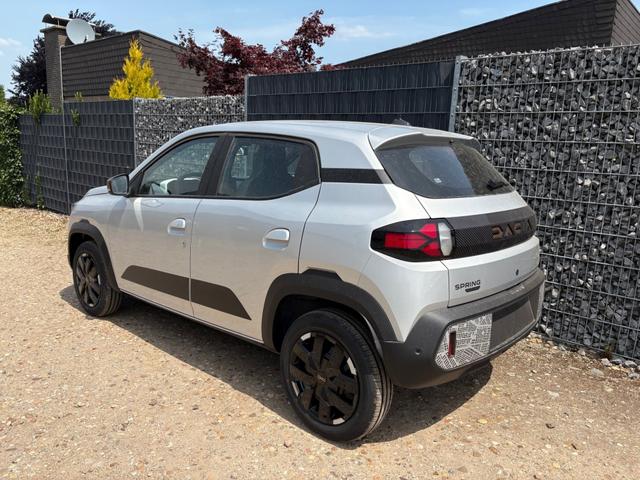 Dacia Spring Electric 65 MJ25 Extreme CCS Navi Lager 