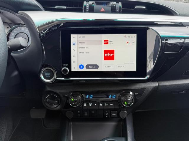Toyota Hilux Double Cab 2.8 48V AT Leder APP SHZ CAM 