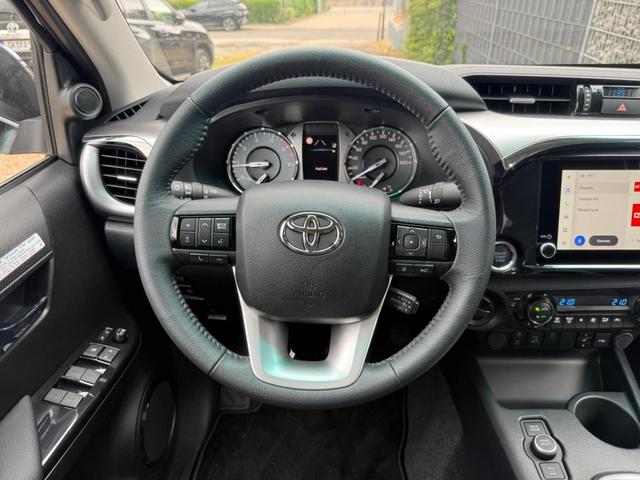 Toyota Hilux Double Cab 2.8 48V AT Leder APP SHZ CAM 