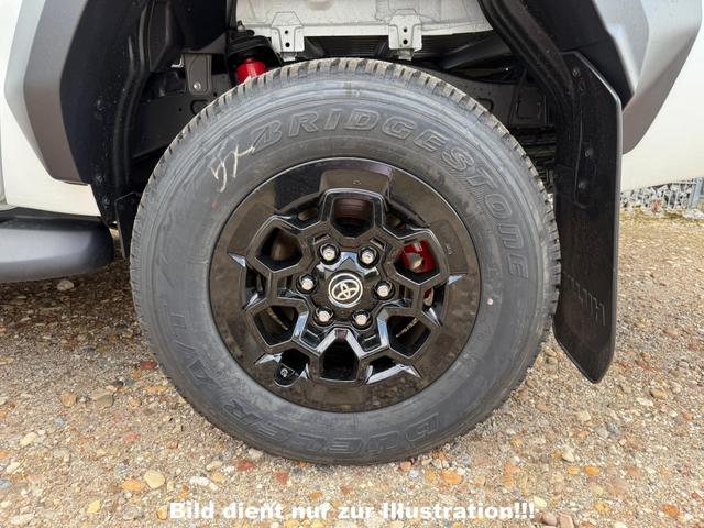 Toyota Hilux 2.8 D-4D 4WD AT GR Sport 2 Pearl White 