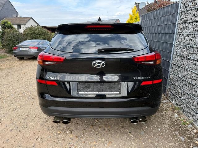 Hyundai TUCSON 1.6 T-GDI DCT Navi Kamera 19" Allwetter 