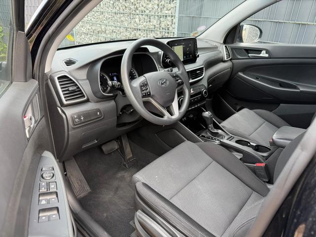 Hyundai TUCSON 1.6 T-GDI DCT Navi Kamera 19" Allwetter 