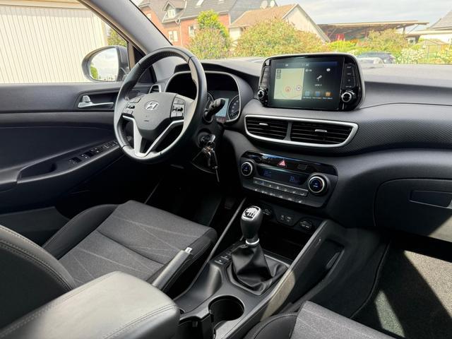 Hyundai TUCSON 1.6 T-GDI Navi SHZ AHK 18" Allwetter 