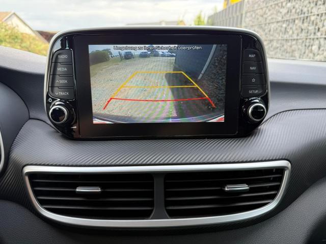Hyundai TUCSON 1.6 T-GDI Navi SHZ AHK 18" Allwetter 