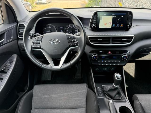 Hyundai TUCSON 1.6 T-GDI Navi SHZ AHK 18" Allwetter 
