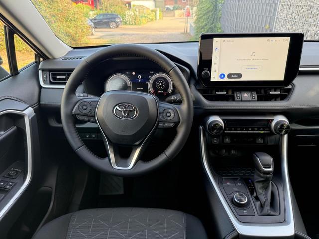 Toyota RAV4 2.5 Hybrid 4x4 APP ACC SHZ Alu18" 