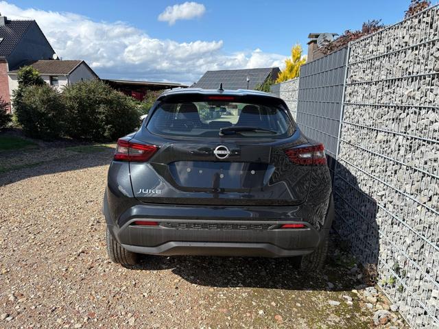 Nissan Juke 1.0 Acenta CarPlay LED Klimaaut S.Hzg R.Kam 