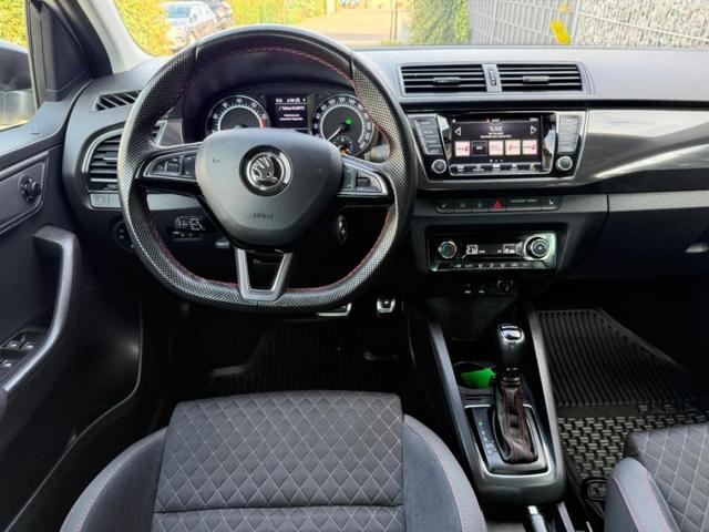 Skoda Fabia 1.4 TSI DSG R5 Navi Kam Keyless SHZ 