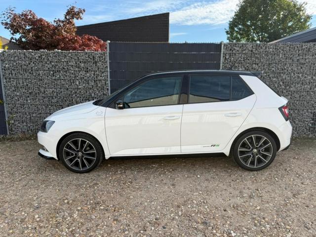 Skoda Fabia 1.4 TSI DSG R5 Navi Kam Keyless SHZ 
