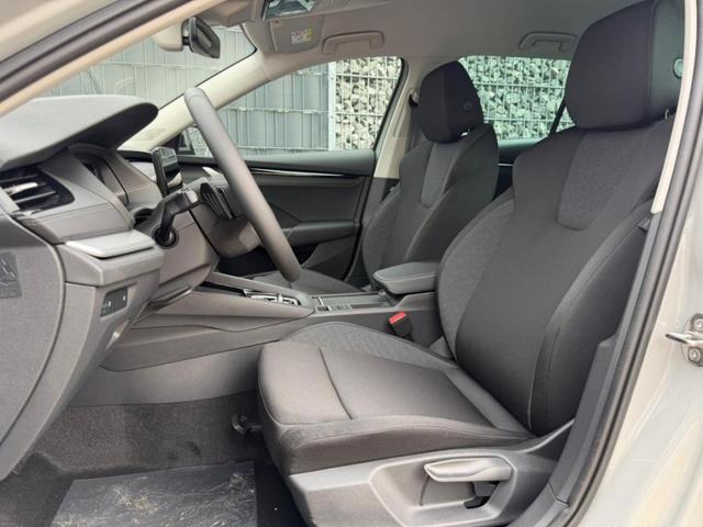 Skoda Octavia Combi 2.0 TDI DSG APP SHZ AHK CAM 