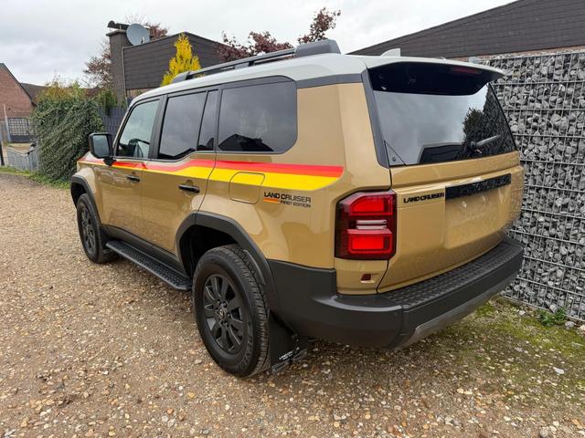 Toyota Land Cruiser 2.8 D-4D AT 5-S First Edition Pano 