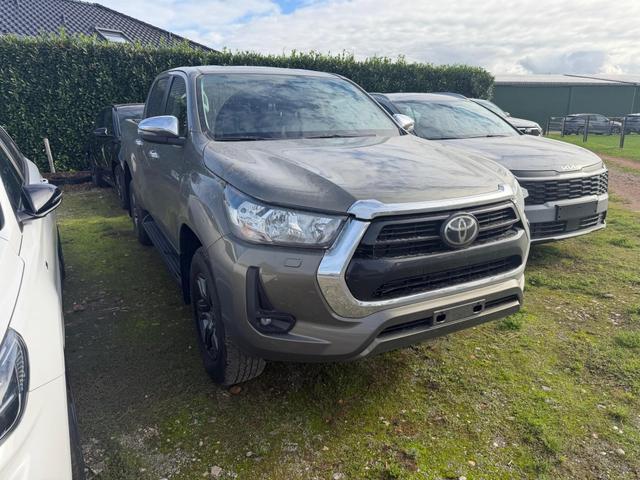 Toyota Hilux - 2.8 48V AT 4WD APP ACC CAM SHZ