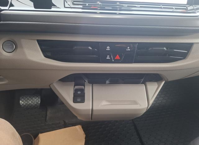 Volkswagen T7 Multivan 1.5 TSI DSG 6-S 19" Allwetter 
