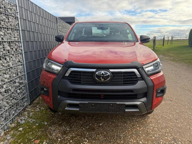 Toyota Hilux Extra Cab - 2.8 D-4D AT 4WD Invincible Orange