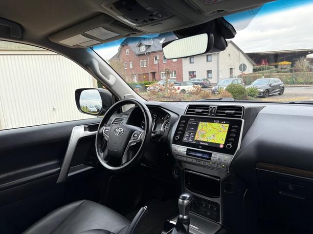 Toyota Land Cruiser 2.8 D-4D AT 7-S Professional Leder AHK 