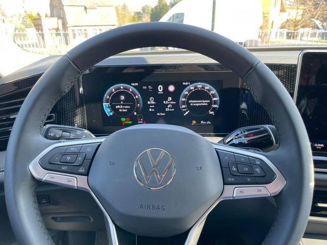 Volkswagen Tiguan 1.5 eTSI DSG 48V Limited AHK 360 Winter 18" 