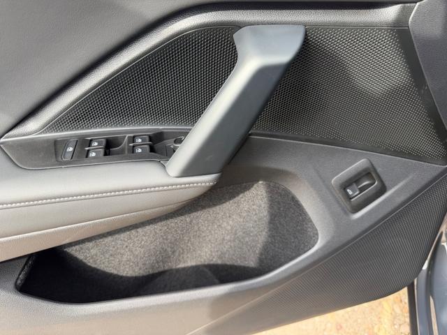 Volkswagen Tiguan 1.5 eTSI 48V DSG Limited Navi 360 Winter AHK 