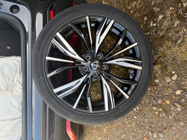 Nissan Juke 1.0 DIG-T Navi Leder Bose 19" AHK 