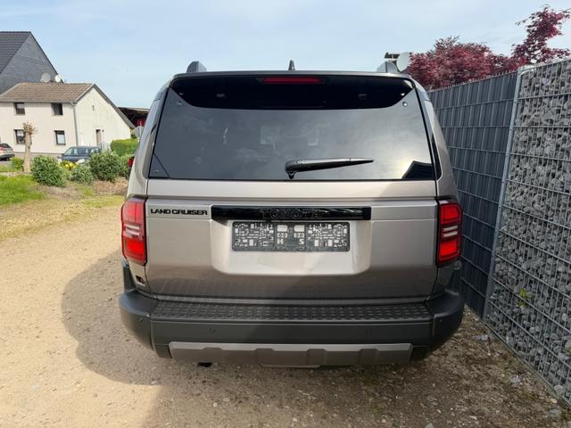 Toyota Land Cruiser 2.8 D-4D AT 48V Navi Leder 360 ACC Bronze 