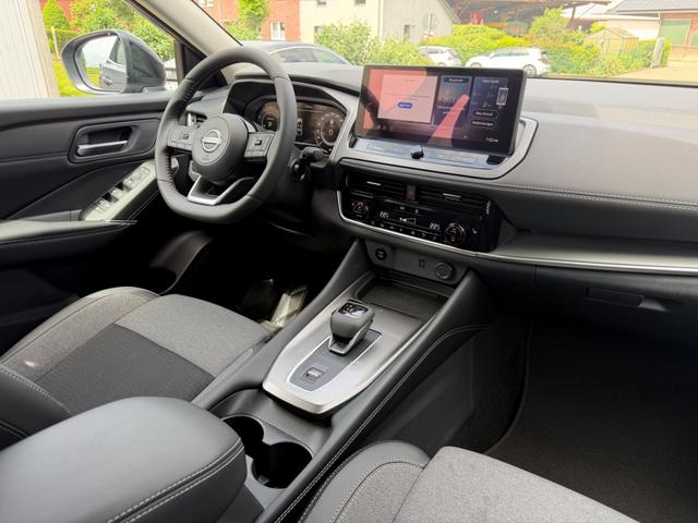 Nissan Qashqai 1.3 48V AT Connecta Navi LED T.Leder 
