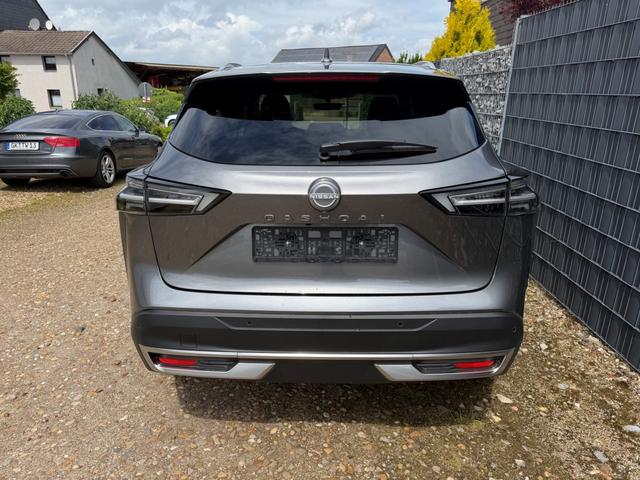 Nissan Qashqai 1.3 48V AT Connecta Navi LED T.Leder 